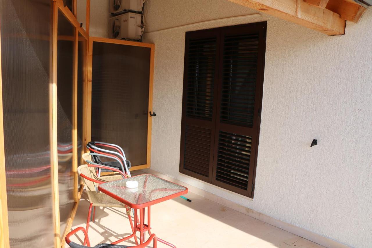 Apartment Grgas-Tucilo Zablace Bagian luar foto