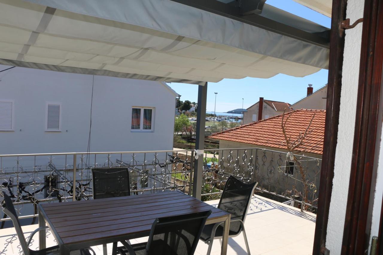 Apartment Grgas-Tucilo Zablace Bagian luar foto