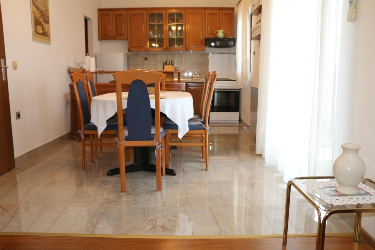Apartment Grgas-Tucilo Zablace Bagian luar foto