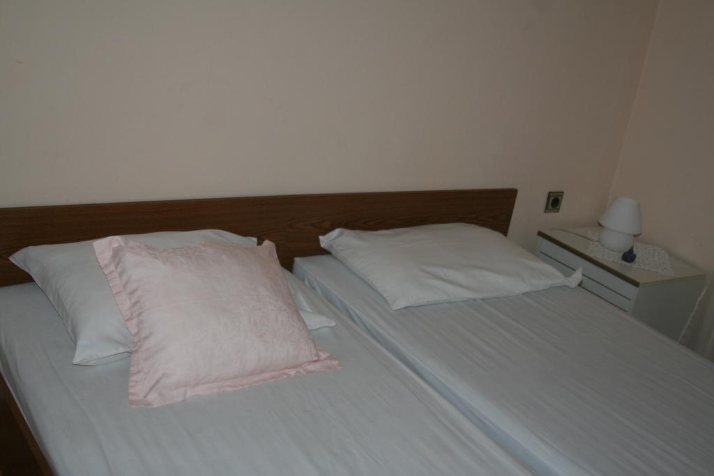 Apartment Grgas-Tucilo Zablace Bagian luar foto