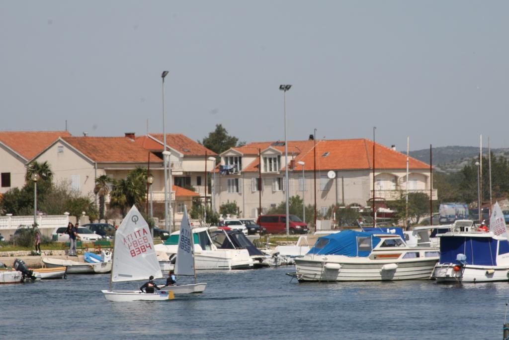 Apartment Grgas-Tucilo Zablace Bagian luar foto